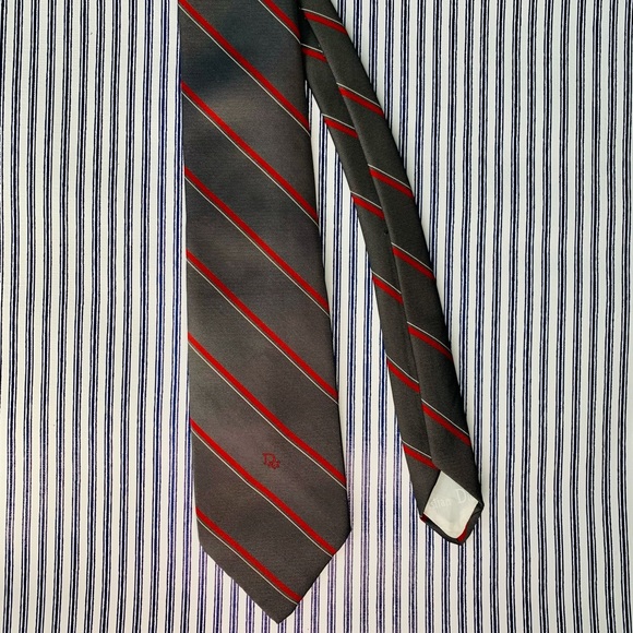 Christian Dior Vintage Tie Gray & Red Silk - Picture 14 of 14